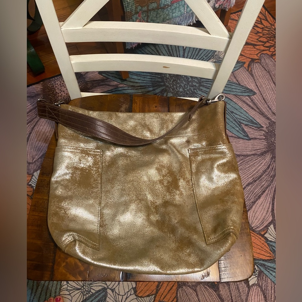 Rough and Tumble Large Lotus